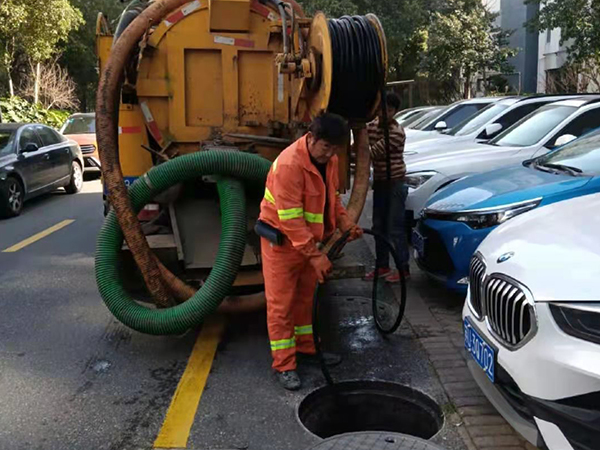 荣邦乡排污管道清淤